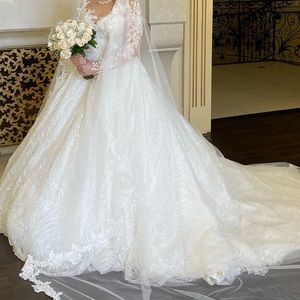 Ballgown Wedding dress